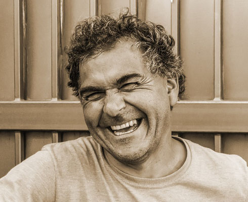 יוגה צחוק טוב לבריאות